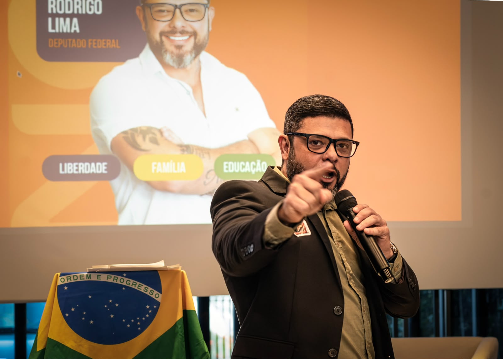 Rodrigo Lima recebe apoio do DC para sua candidatura a Deputado Federal