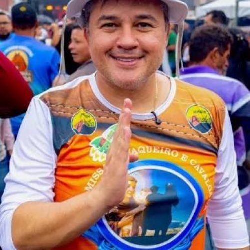Críticas à estratégia política de Efraim Filho marcam debate na pré-campanha paraibana